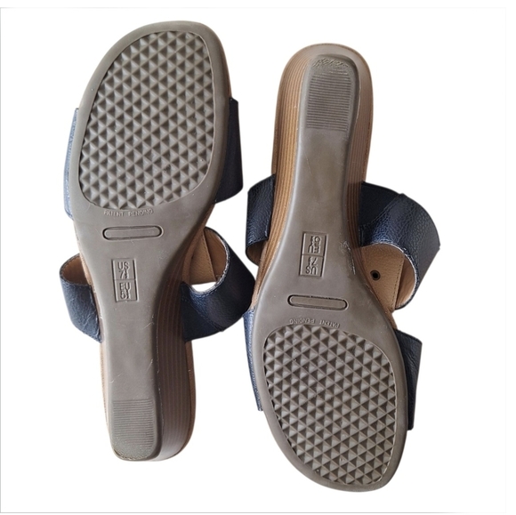 Aerosoles Yet It Be Black and Tan Wedge Sandals Coastal Preppy Summer 7.5 - Picture 6 of 7